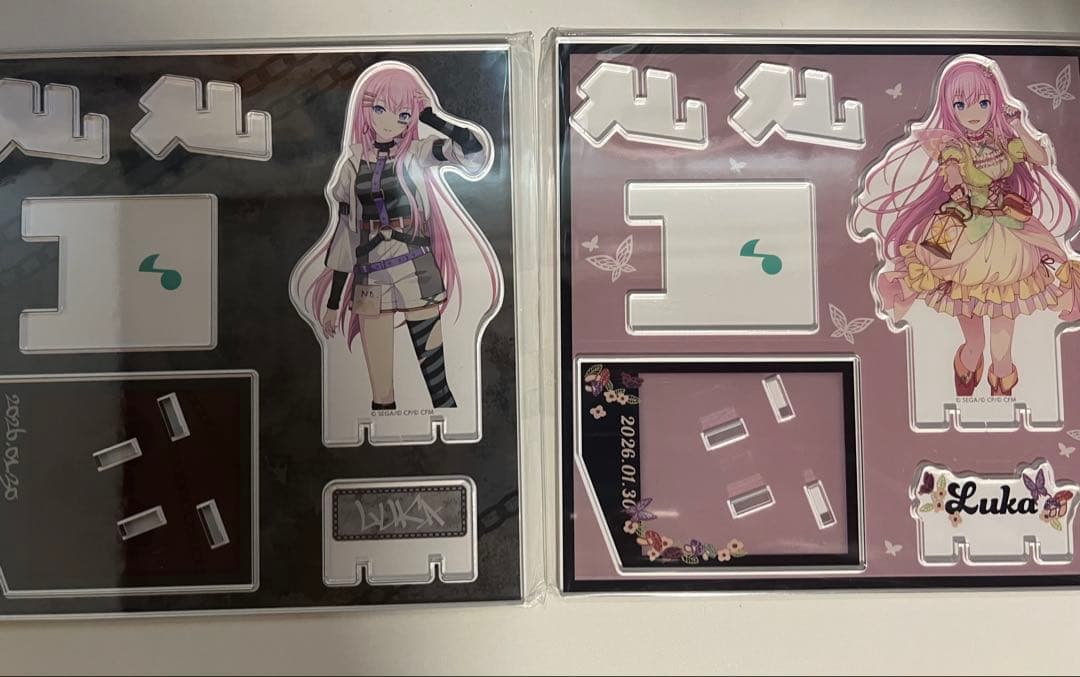はぴこれくじ巡音ルカバースデー缶バッジ•アクスタまとめ売り - メルカリ