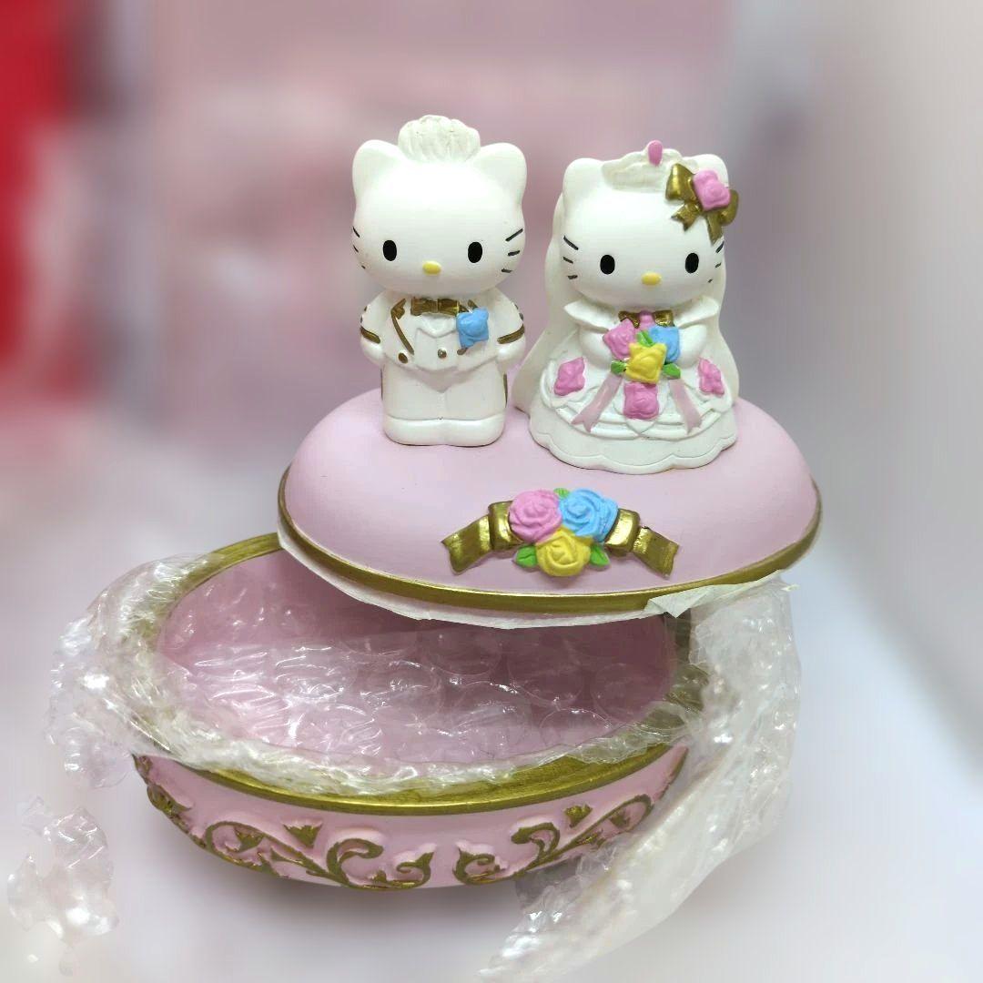 60/ハローキティ ウェディング＆お家 小物入れセット - メルカリ