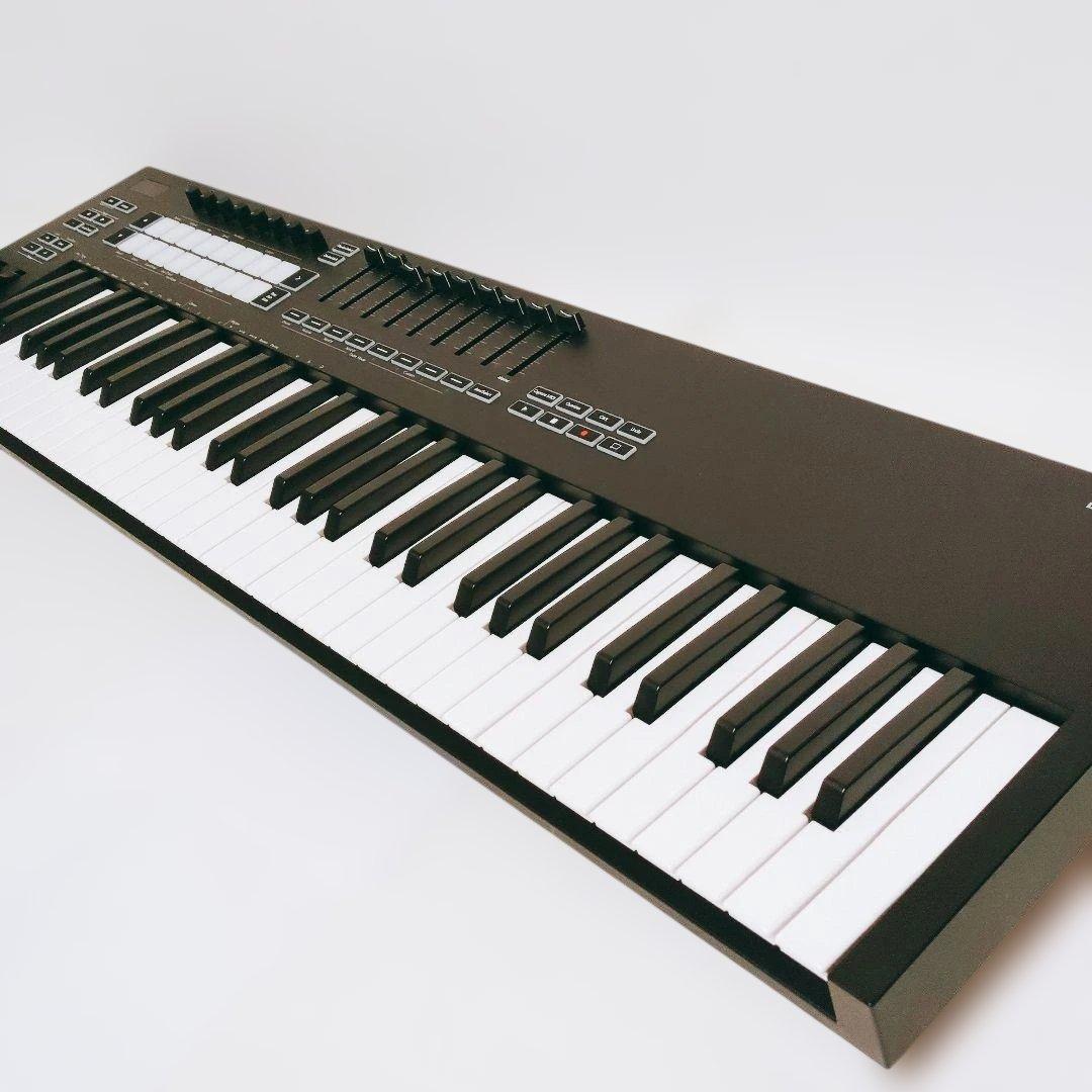 Novationノベーション Launchkey61 MK3 MIDIキーボード NOVATION ( ノベーション ) Launchkey 61 MK3 MIDIキーボード 送料無料