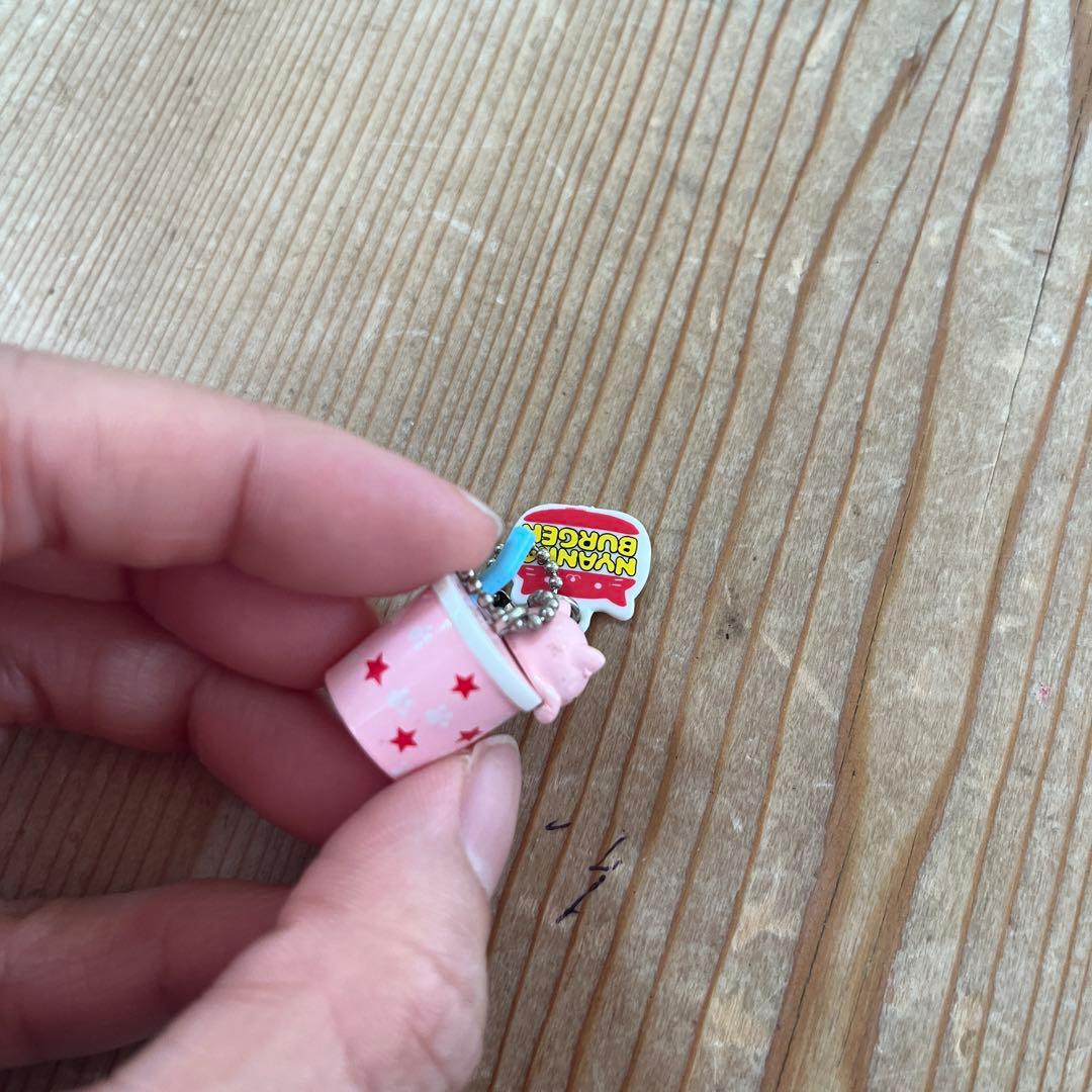 平成レトロ にゃんにゃんにゃんこ にゃんこバーガー キーホルダー