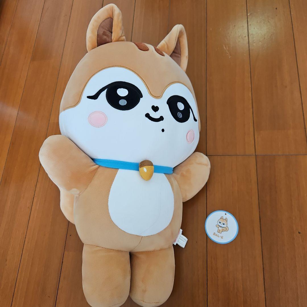 ive minive popup ガウル ダリ メガクッション DAL-E