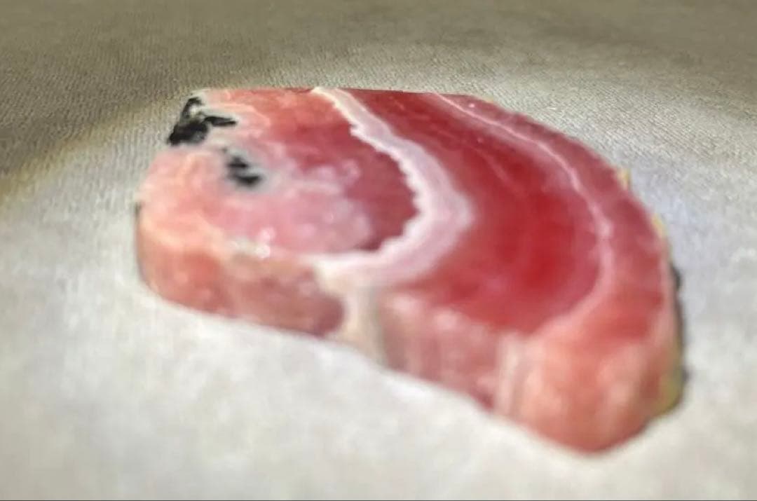 ➁インカローズ キレイな縞目模様 原石 スライス
