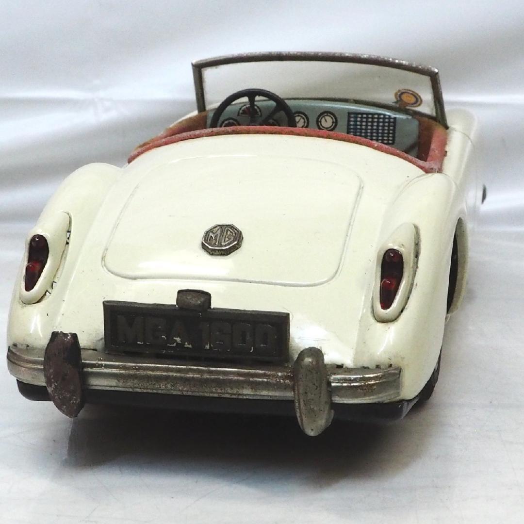 旭玩具【MG MGA 1600カブリオレ 白】ブリキ tin toy car箱無 - メルカリ