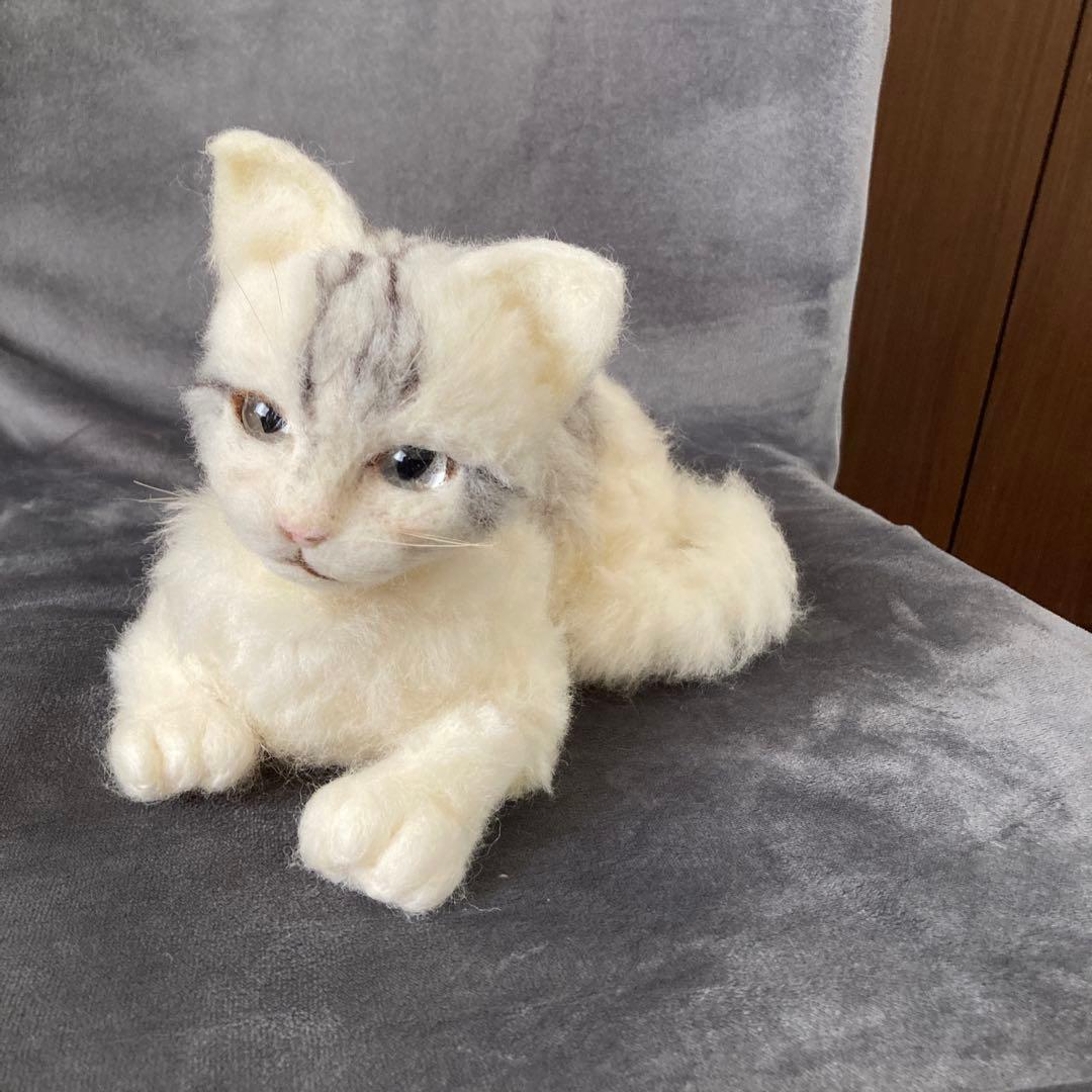 安く 買うハンドメイド・手芸 - 羊毛フェルト 猫の置物 高さ約15cm