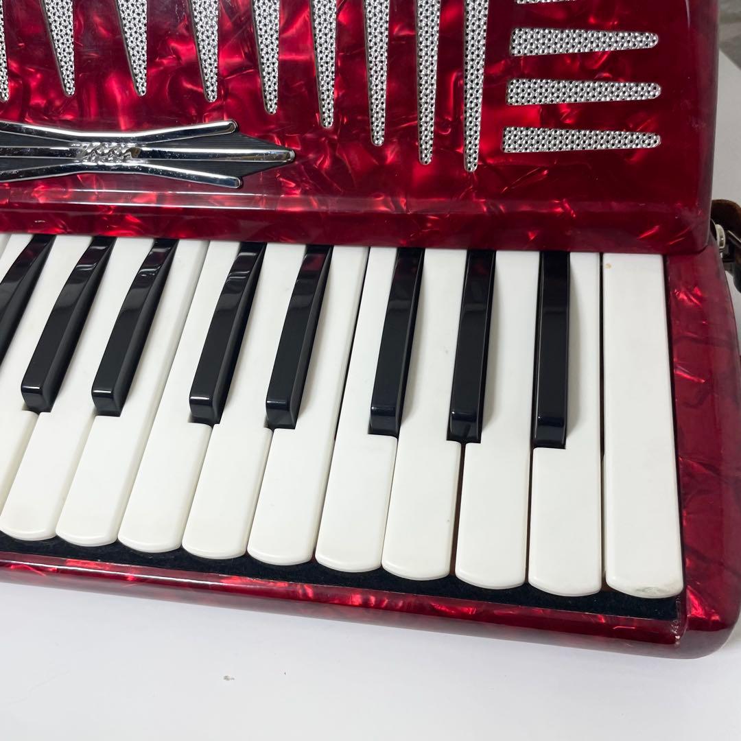使用感の少ない美品/動作確認済み】YAMAHA 32鍵盤 アコーディオン
