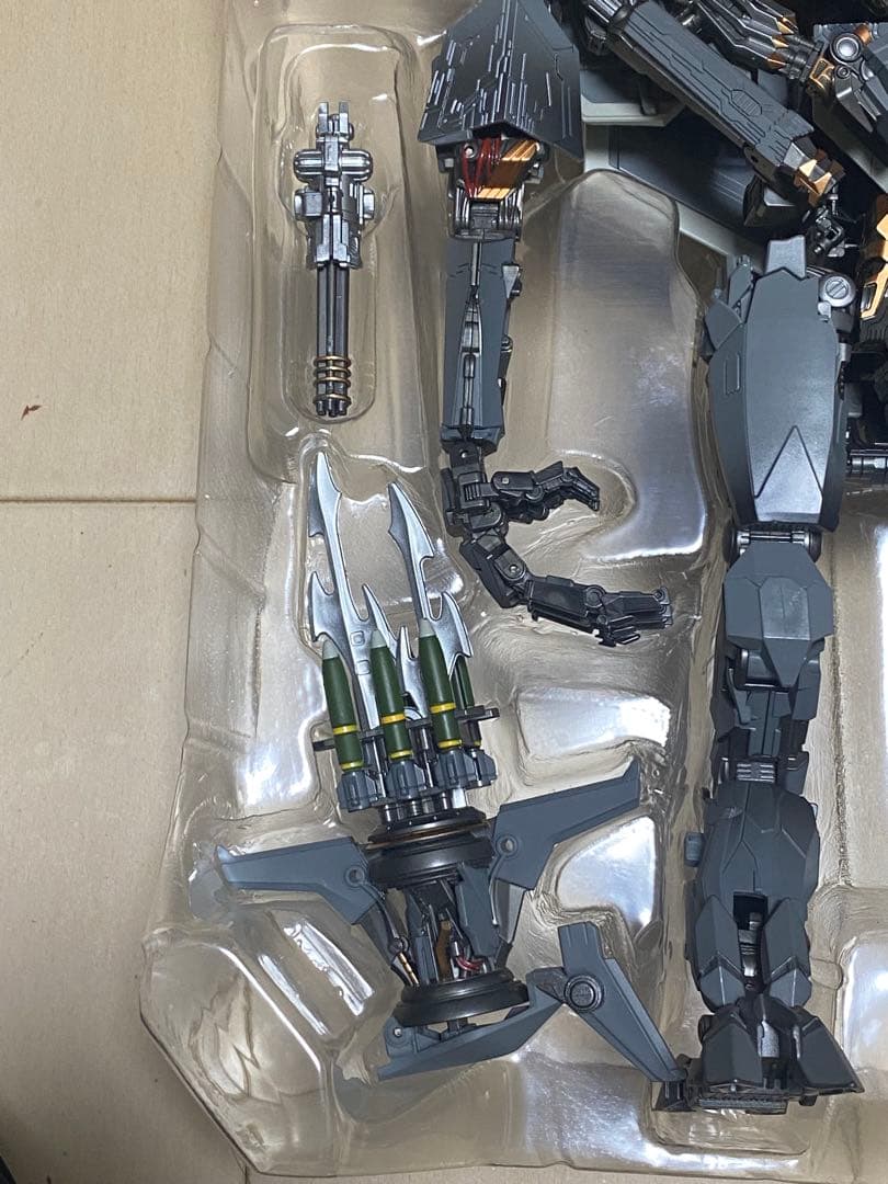 METAL DEFORMATION F-12 スタースクリーム似