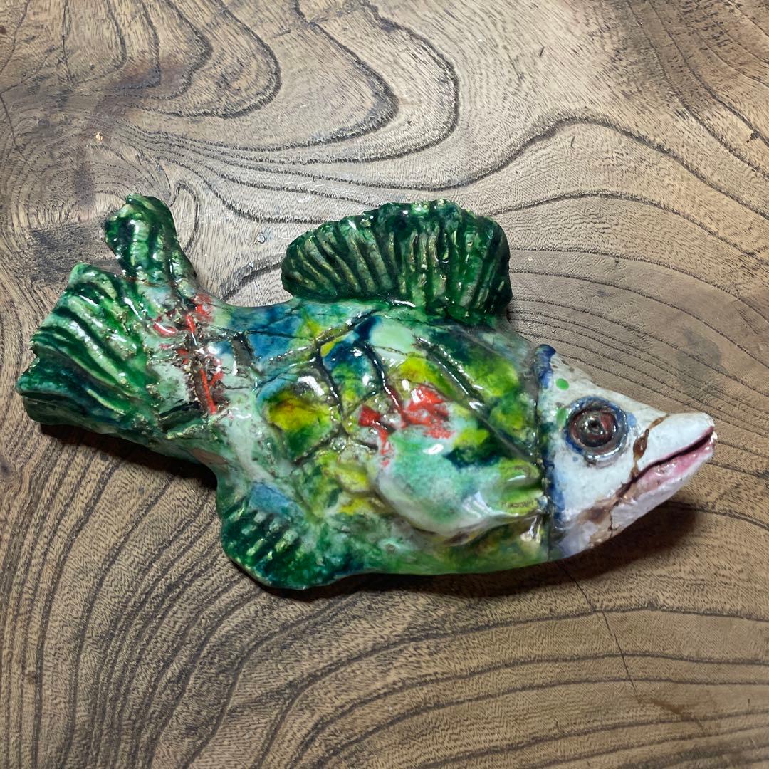 カラフルな魚の陶器装飾品 seyei 森正 陶芸 - メルカリ