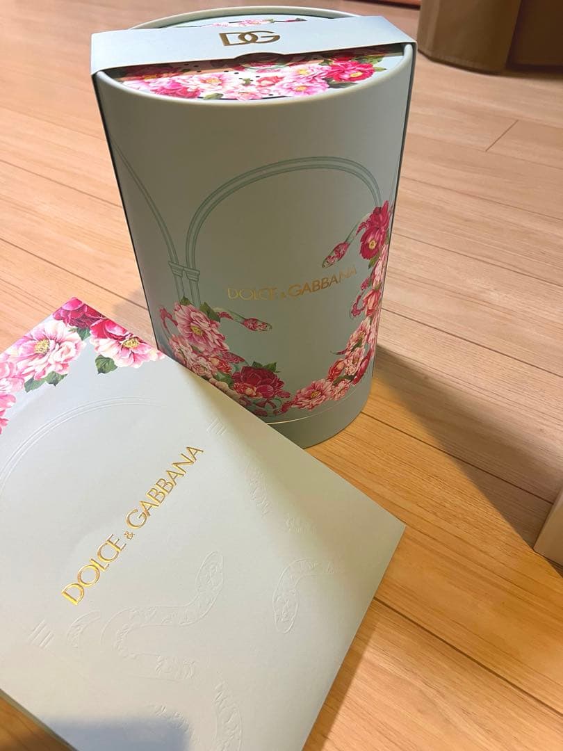ドルチェ＆ガッバーナ 非売品 ノベルティ 花柄スイーツBOX 小物入れ