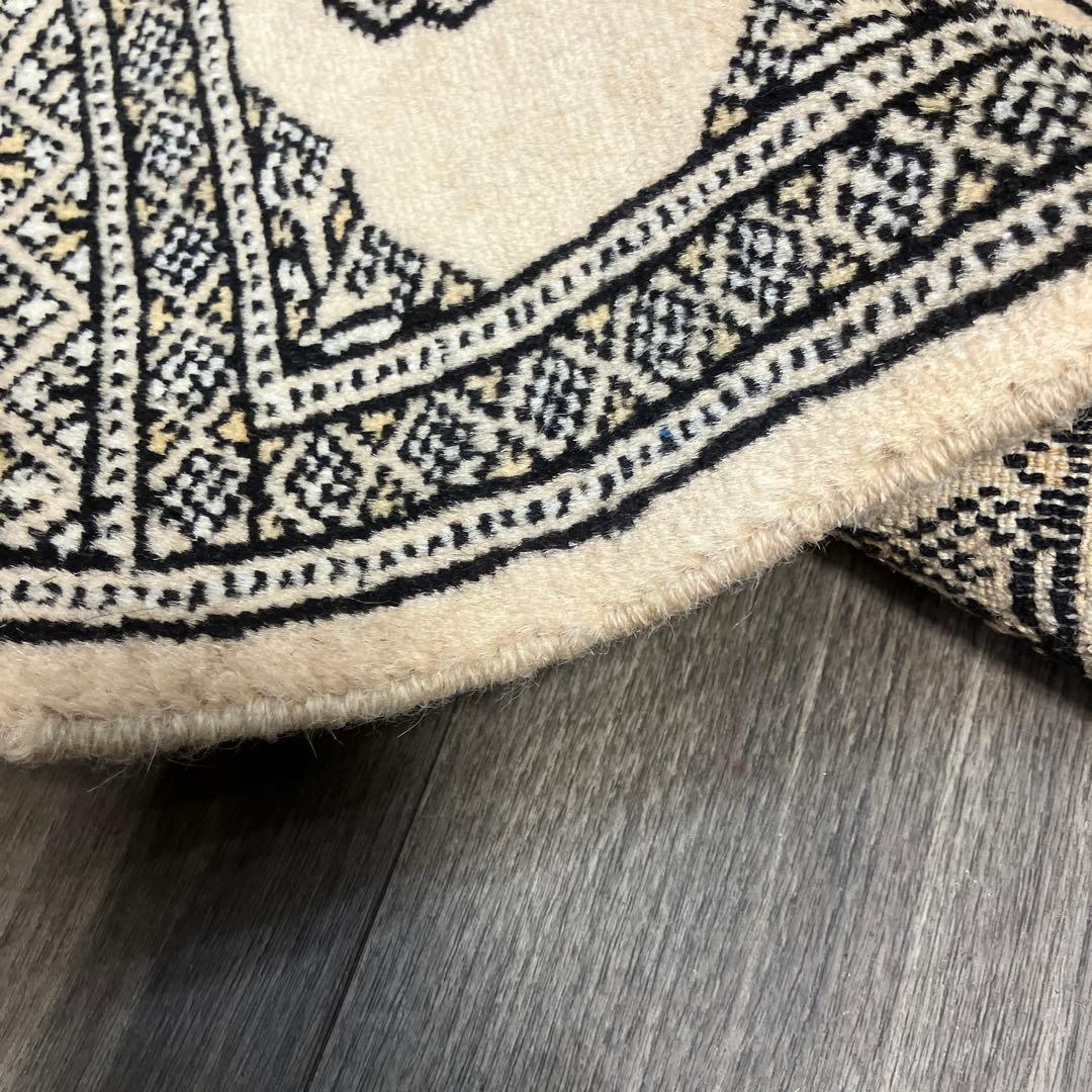 61cmx44cmミニラグ手織り絨毯パキスタン絨毯Bukhara rug - メルカリ