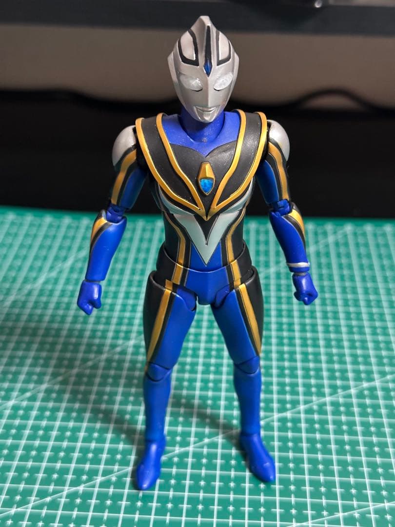 ガイア アグル タロウ ティガ ウルトラマン ビッグフィギュア 4体