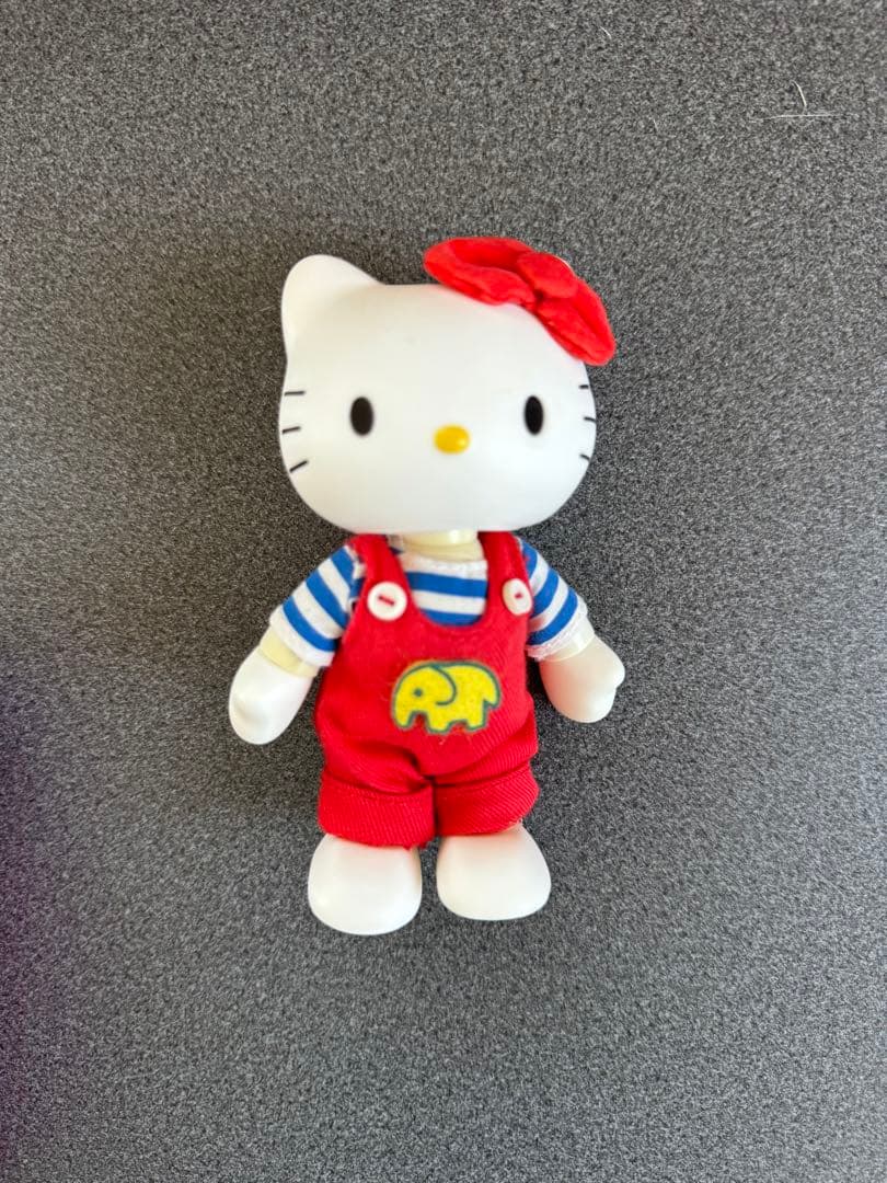 キティちゃん　フィギュア キティちゃんのアクションフィギュア「リボルテック ハローキティ」が