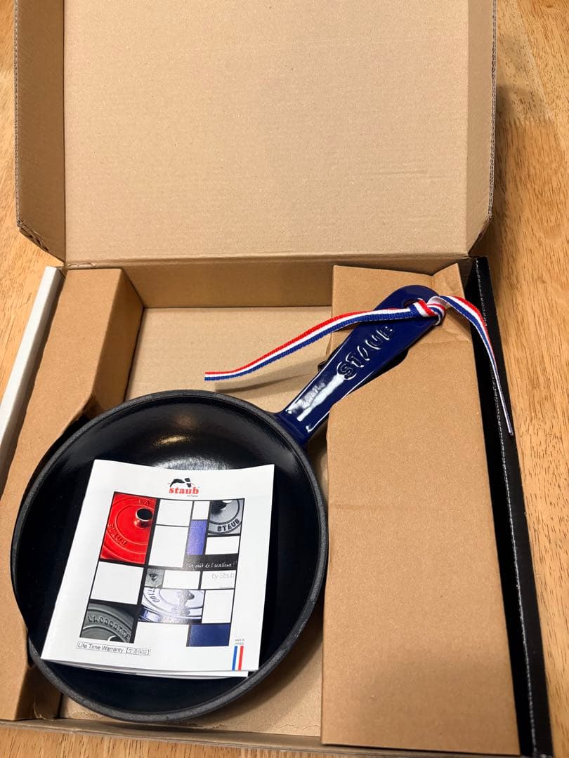 【新品未使用】Staub 16cm ロイヤルブルー【廃盤】　スキレット ツヴィリングJAヘンケルス キッチン用品 【新品同様】staub