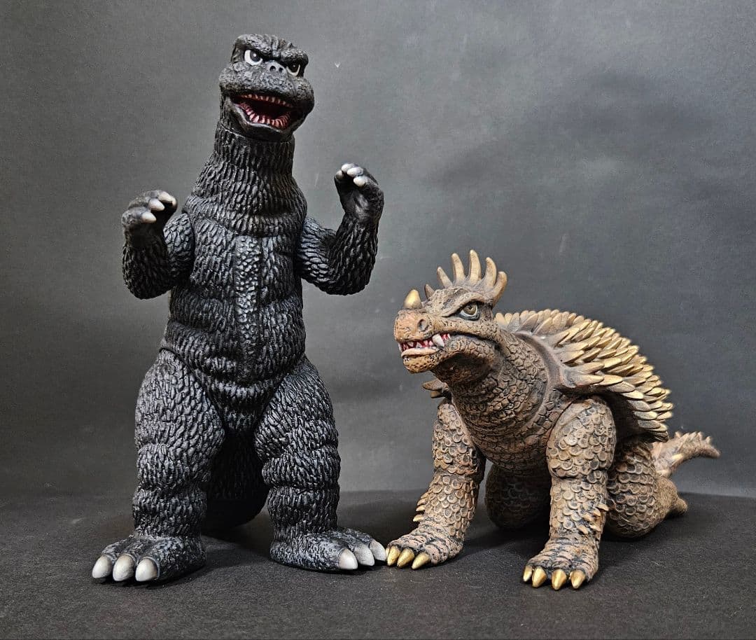 ゴジラ怪獣ソフビ ゴジラ1974 アンギラス リペイント完成品