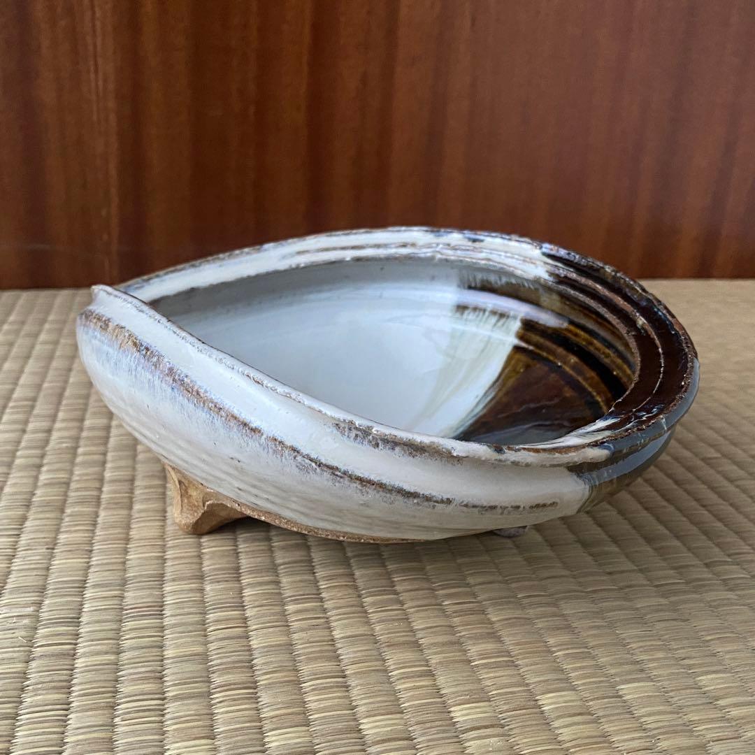美品 未使用 唐津焼 岡本作礼造 【朝鮮唐津】 鮑型 脚付鉢