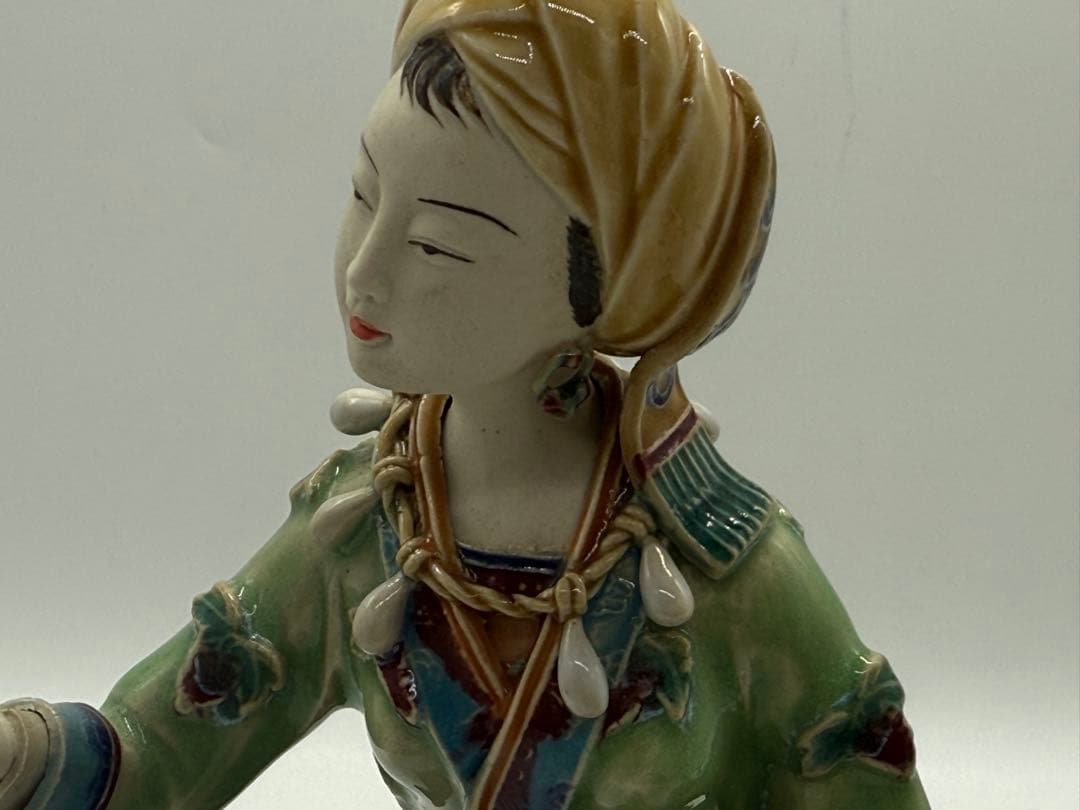 中国 林乃河作 苗家錦綉 陶器 石湾窯人物 送料込み251114 - メルカリ