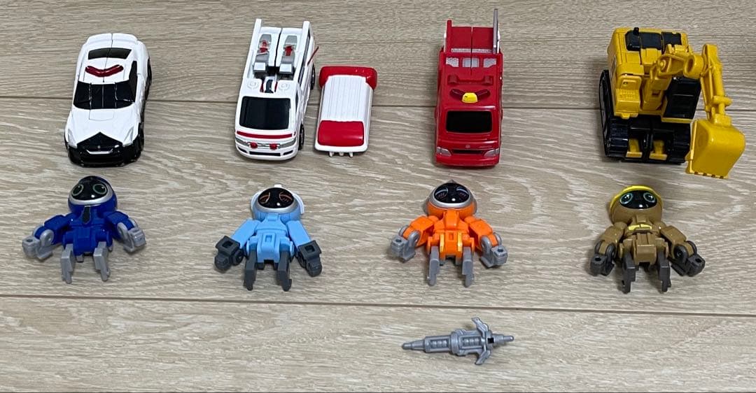 トミカヒーローズ ジョブレイバー 4体セット まとめ売り - メルカリ