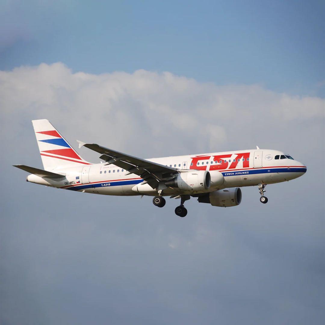 チェコ航空 Aviationtag A319-100 赤色 - メルカリ
