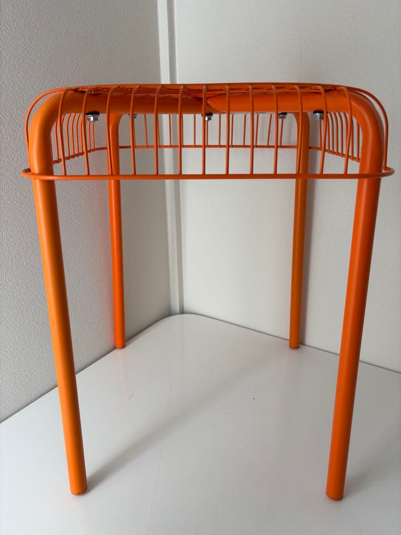 ♪IKEA VÄSTERÖN オレンジ スツール♪ - メルカリ