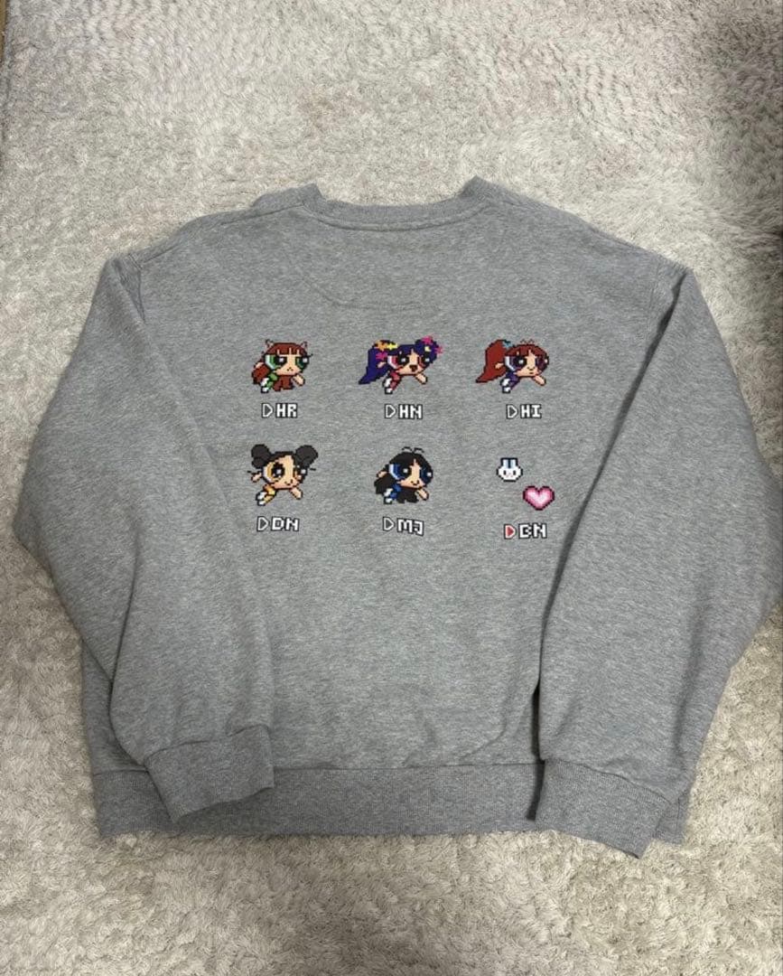 NewJeans パワーパフガールズコラボスウェット - メルカリ
