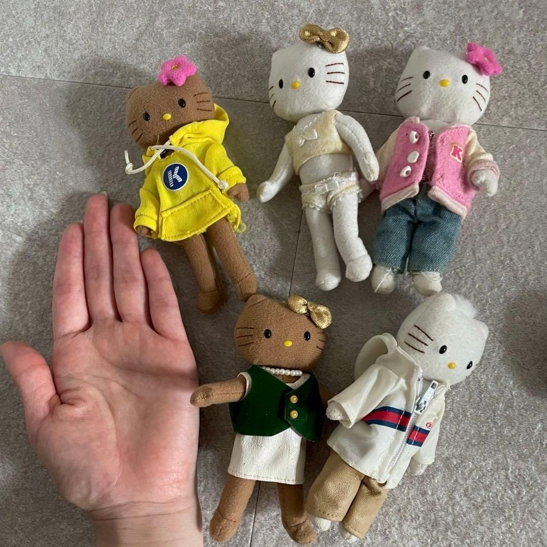 w*r様 90年代物☆ハローキティお着替えセット - メルカリ