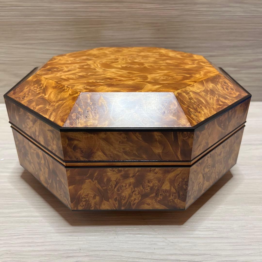 工芸品 栃拭漆八稜筥 - メルカリ