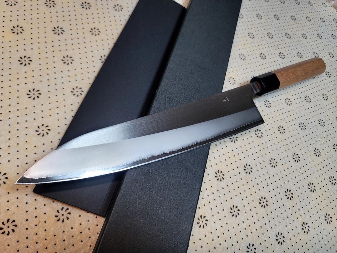 金重 カネシゲ 研き 白一鋼ステンクレッド 牛刀 240