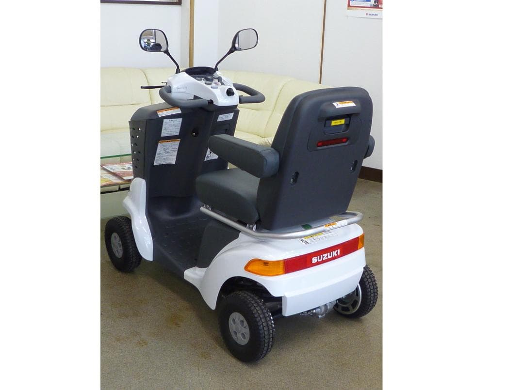 ほぼ全国送込♪ セニアカーET4DB現行2024年製電動四輪車いすシニアカー