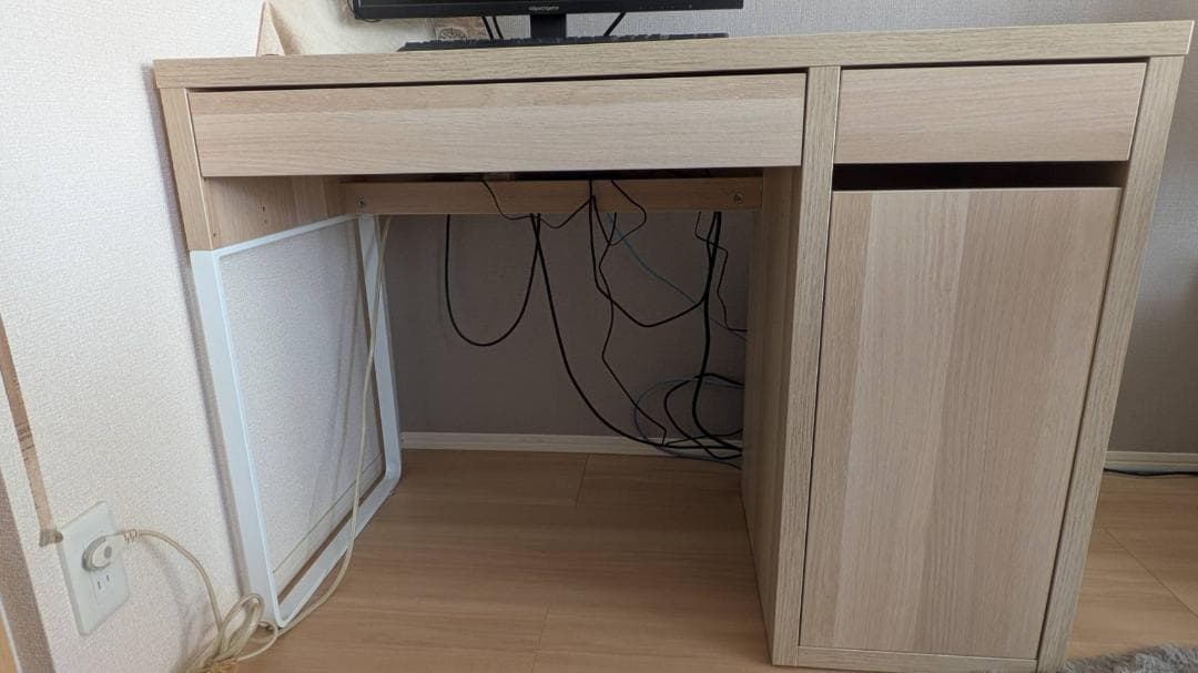 （直接渡し）イケア　ミッケ美品　デスク MICKE ミッケ デスク, ホワイト/チャコール, 105x50 cm - IKEA