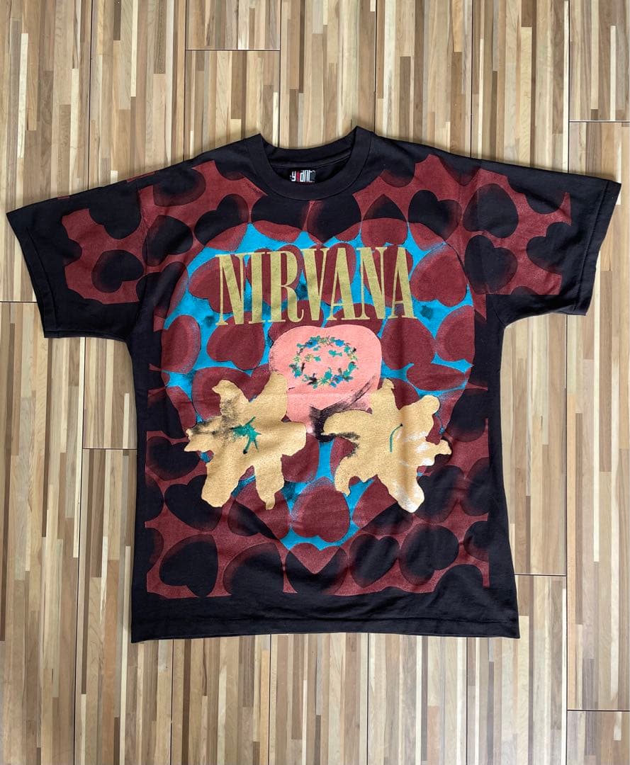 ニルヴァーナ NIRVANA Heart Shaped Box Tシャツ - メルカリ