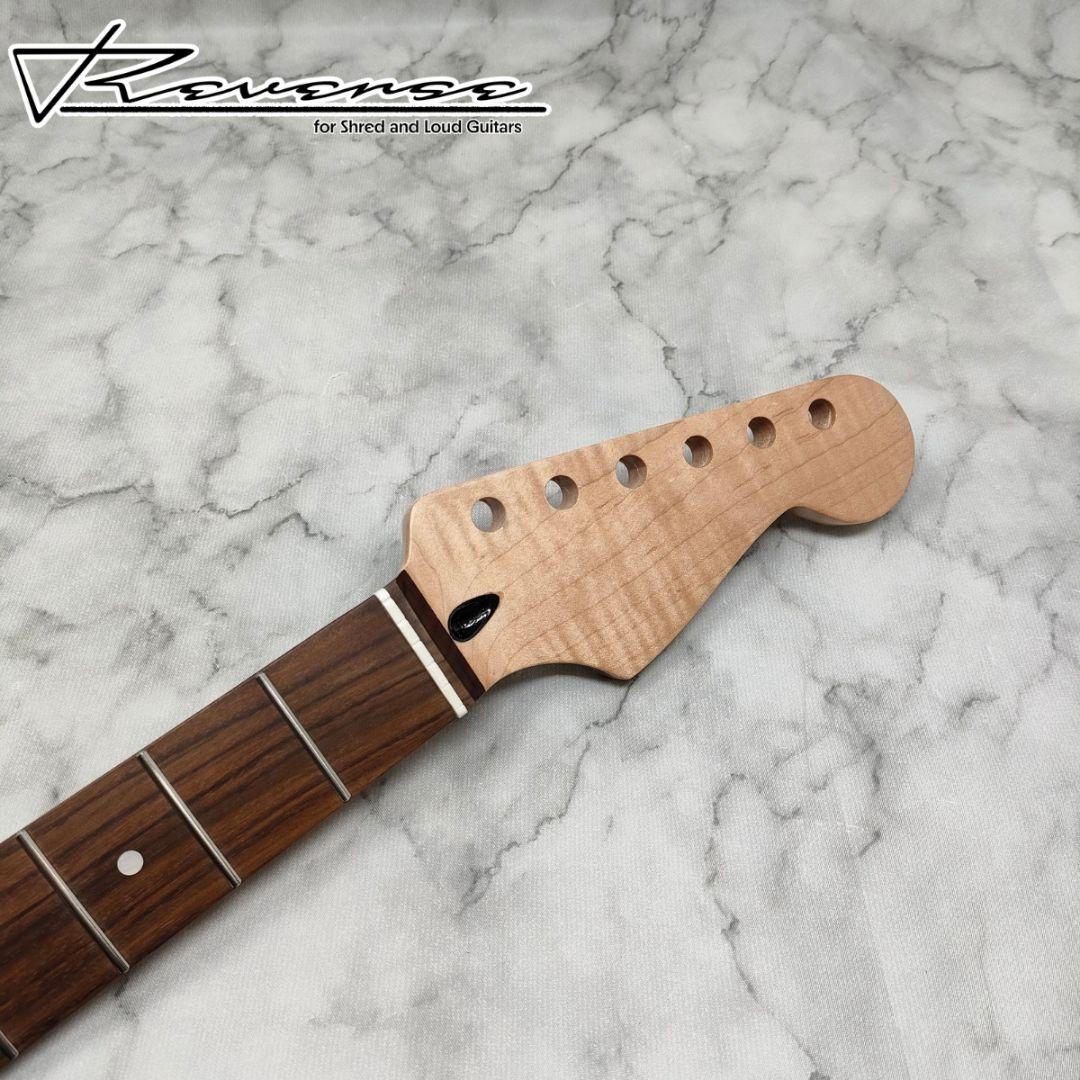 新品 ストラト用 フレイムメイプル ギターネック 22F ローズウッド指板