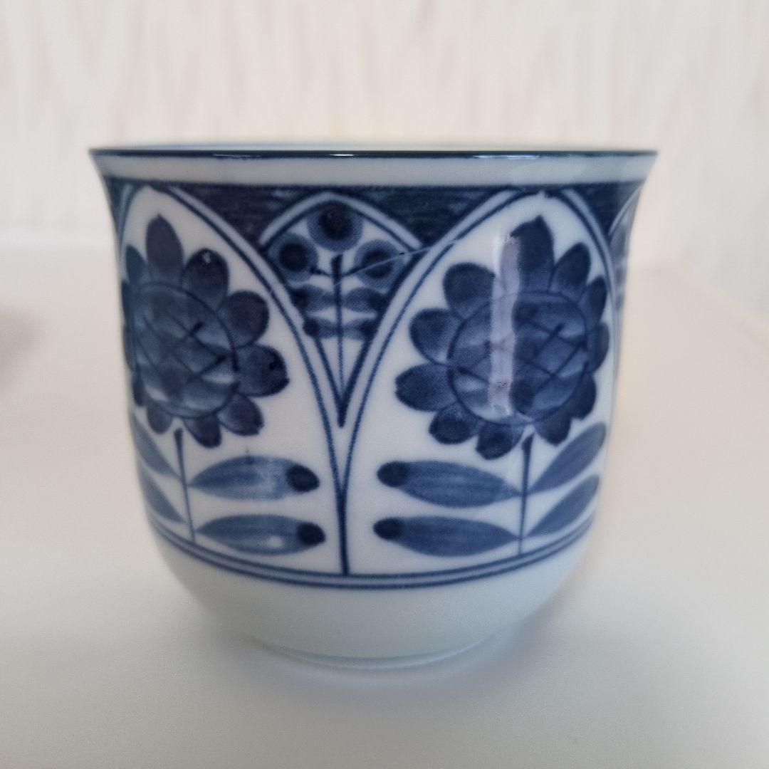 青と白の花柄 カップとソーサーセット - メルカリ