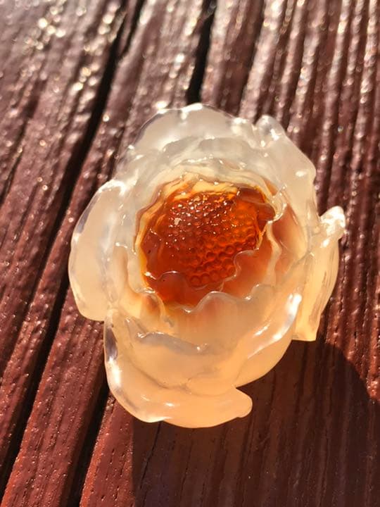 ゴビ石−126 ゴビ瑪瑙 花 手彫り 彫刻 置物