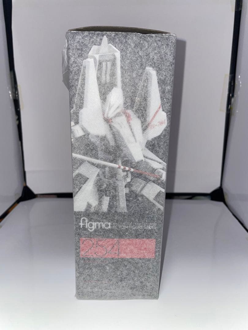 シドニアの騎士]figma254継衛 ＋プライズフィギュア継衛