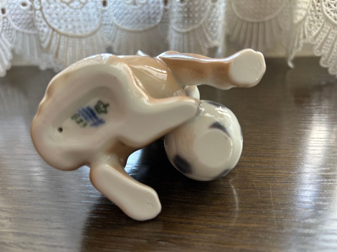 ⭐︎美品⭐︎ロイヤルコペンハーゲン2018フィギュリン犬サッカーボール