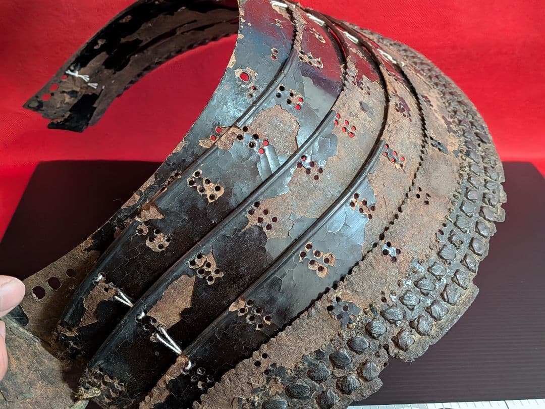 戦国武士時代本歌数百年前当時物兜シコロ残骸資料凄まじい姿景色稀少