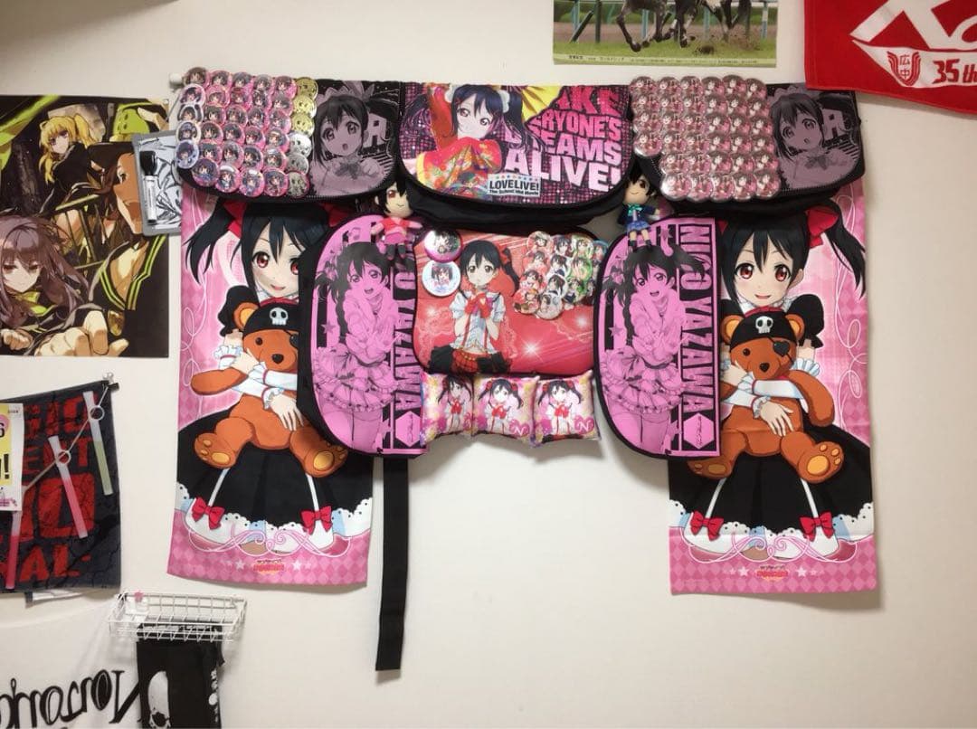 ラブライブ 矢澤にこ 痛バック 武装 バラ売り不可 - メルカリ