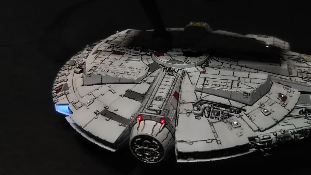 ミレニアムファルコン 電飾改修 完成品 1/350 管A4 帝国の逆襲 - メルカリ