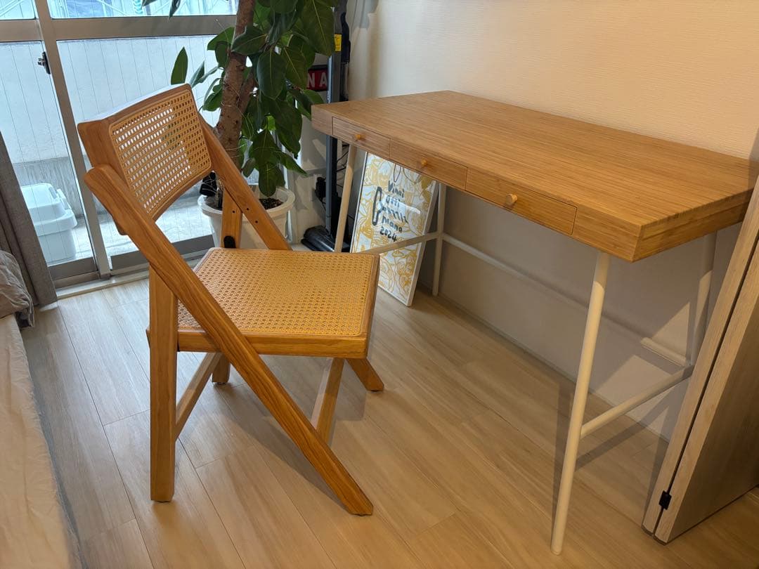 IKEA リルオーセン デスク　ワークデスク＆折りたたみチェア　２点セット IKEA(イケア)でリルオーセンの竹デスクを買いましたが、満足しています