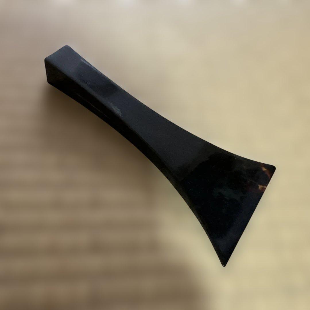 珍品！1枚もの黒水牛手許 津軽三味線用 鼈甲撥 送料無料】 日本製 津軽三味線用 鼈甲(べっ甲)撥 113 黒水牛 一枚物