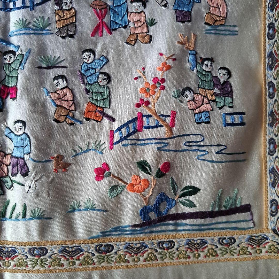 中国 トップ 正絹刺繍 精密刺繍 工芸品の敷物 お祭り風景図 極上