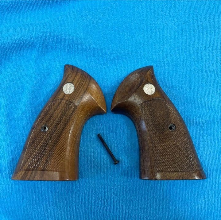 コクサイ S&W M29 44マグナム 木製グリップ モデルガン - メルカリ