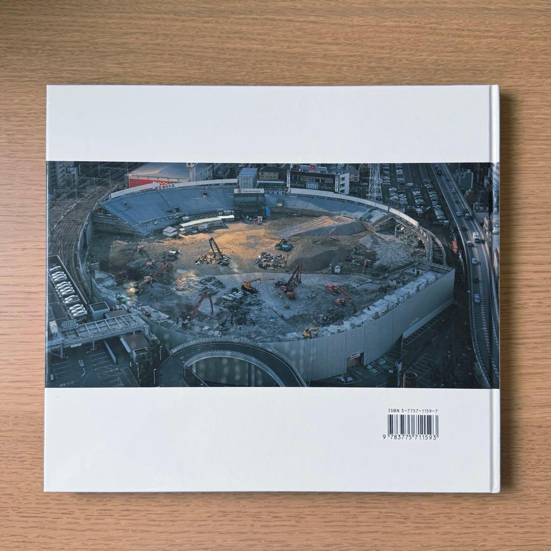 NAOYA HATAKEYAMA | 畠山直哉 | HATJE CANTZ - メルカリ