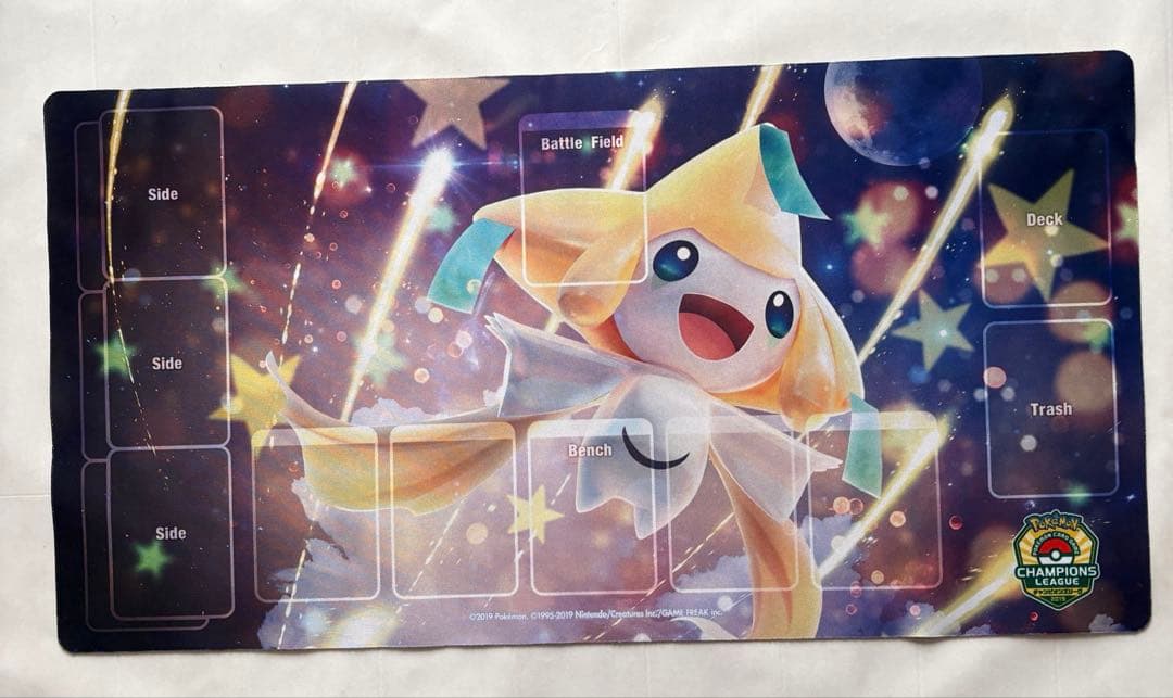 限定品　ポケモン　カードゲーム　ラバープレイマット　ジラーチCL2019 ラバープレイマット ジラーチ CL2019 ｜ポケカシングルカード通販