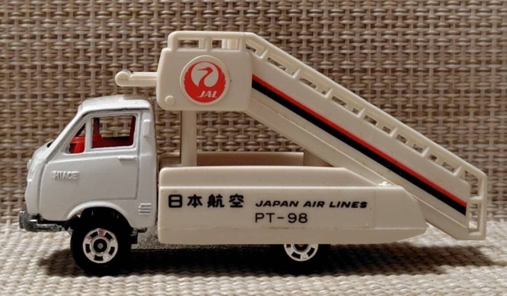 トミカ黒箱98-1 日本航空タラップカー 日本製 当時物-純正割引品