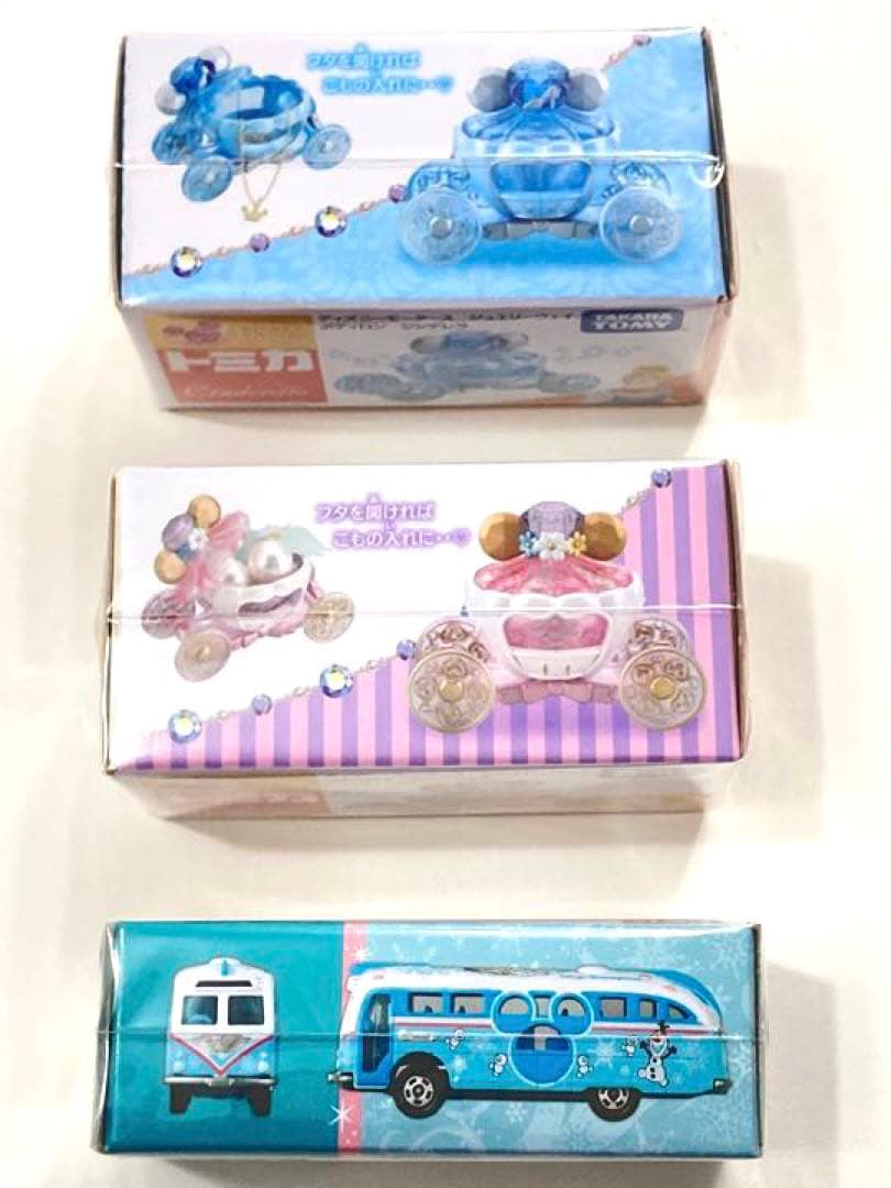新品未開封 ディズニー トミカ 馬車シンデレラ ラプンツェル バス アナ