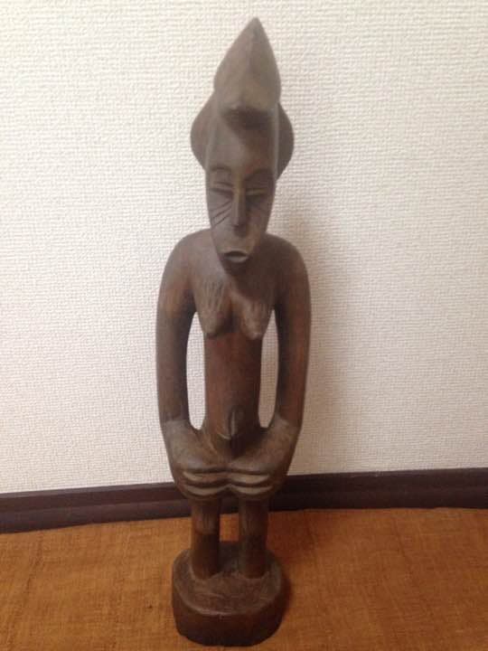 アフリカ 木彫り人形