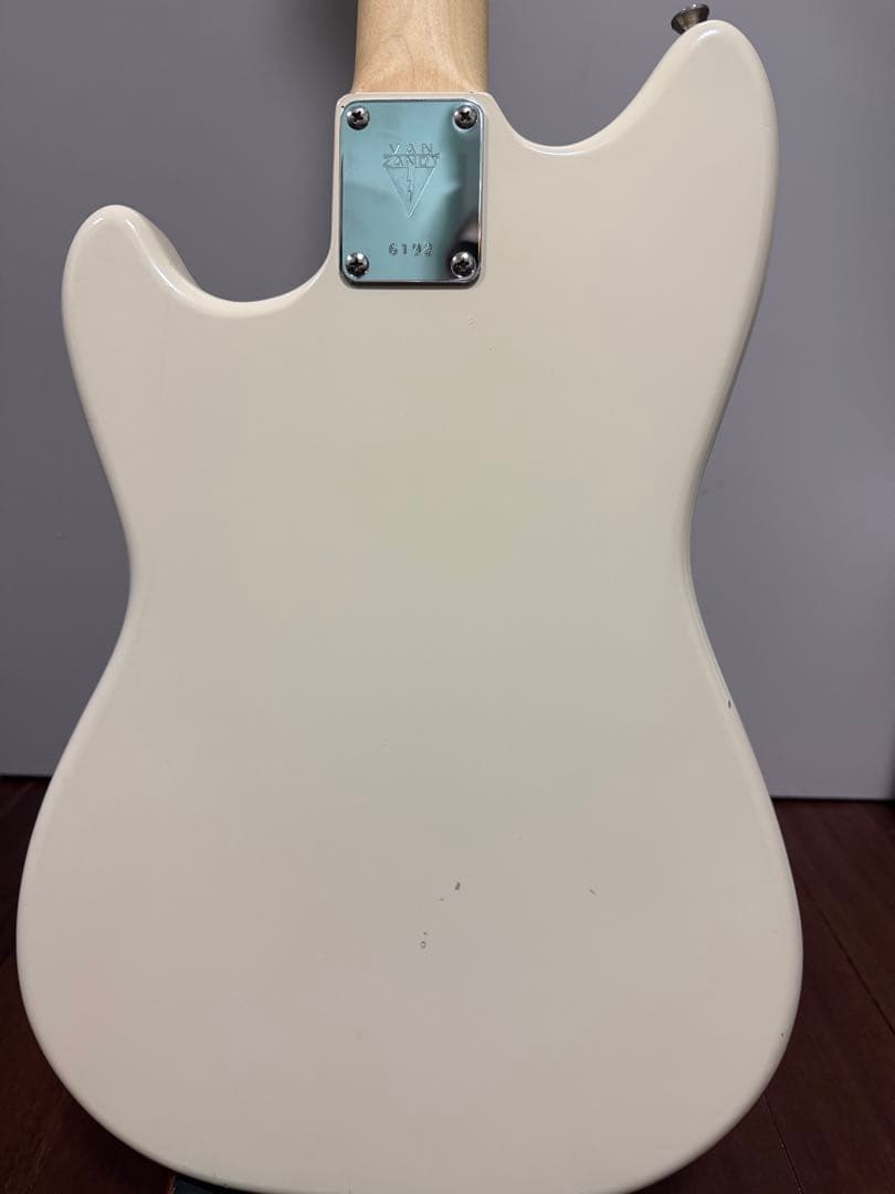 Vanzandt bronson 2011（初期）Vintage White - メルカリ