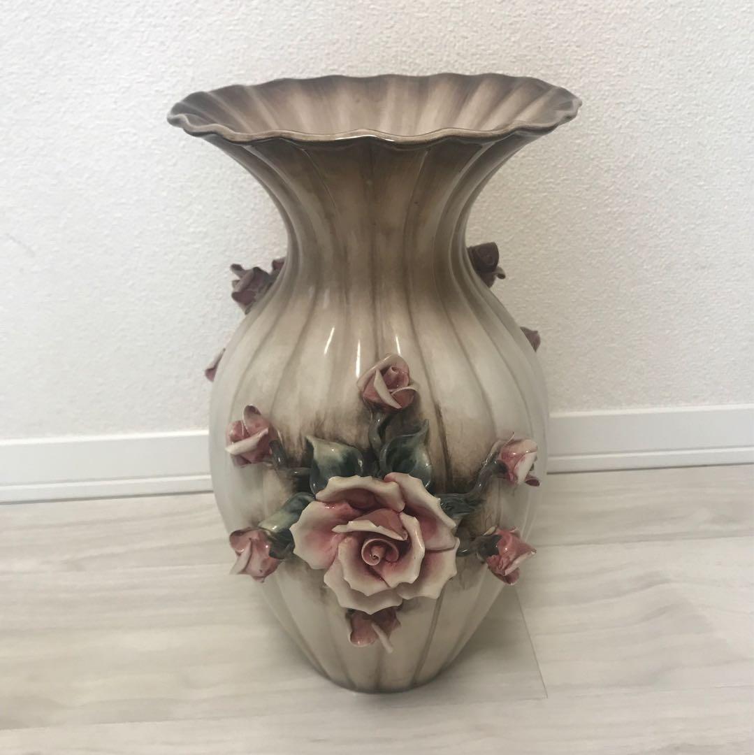 送料込み＊イタリア製花瓶 カポディモンテ アンティーク バラ 陶器 花