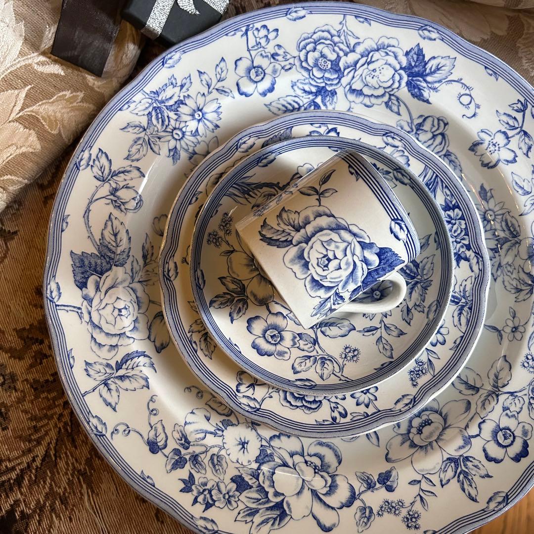 新品 英国製 Spode Laura Ashley Cliftonディナー大皿 - メルカリ