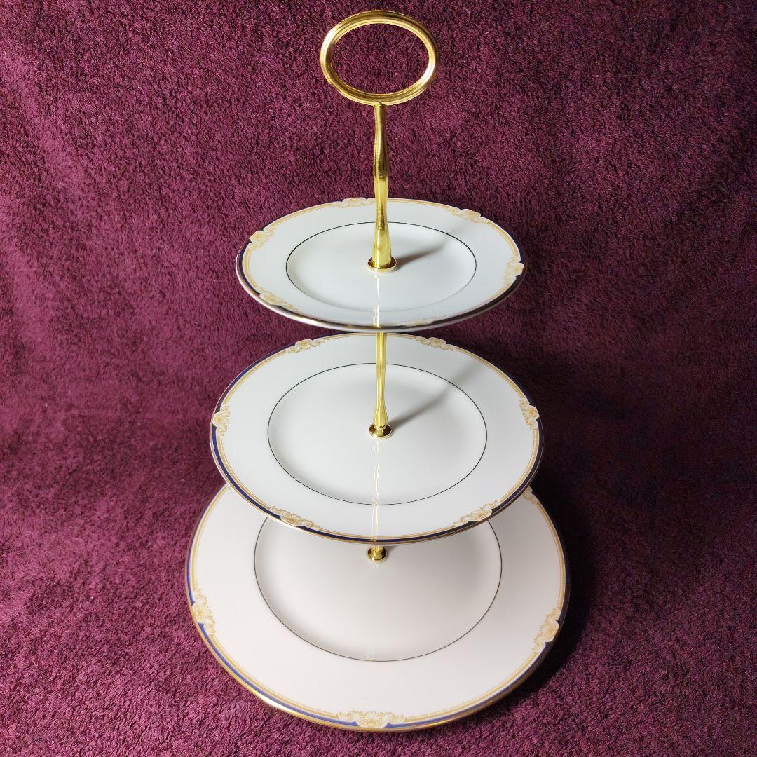 ウェッジウッド　キャベンディッシュ　アフタヌーンティー用３段ケーキスタンド ワンダーラスト フォーチュン 3段ケーキスタンド|WEDGWOOD公式